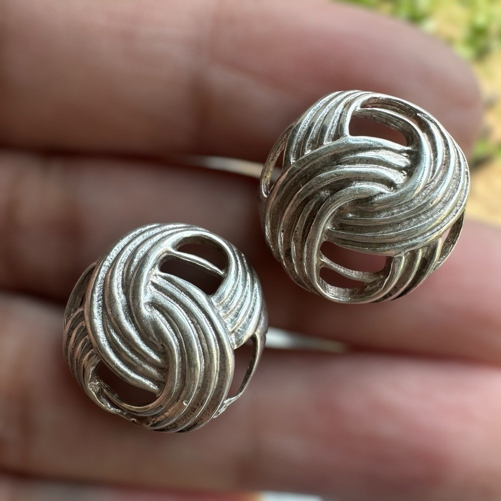 VTG MFA‎ Earrings 0.75 Inch Love Knot Screwback Boston Museum 925 Sterling 6.4g
